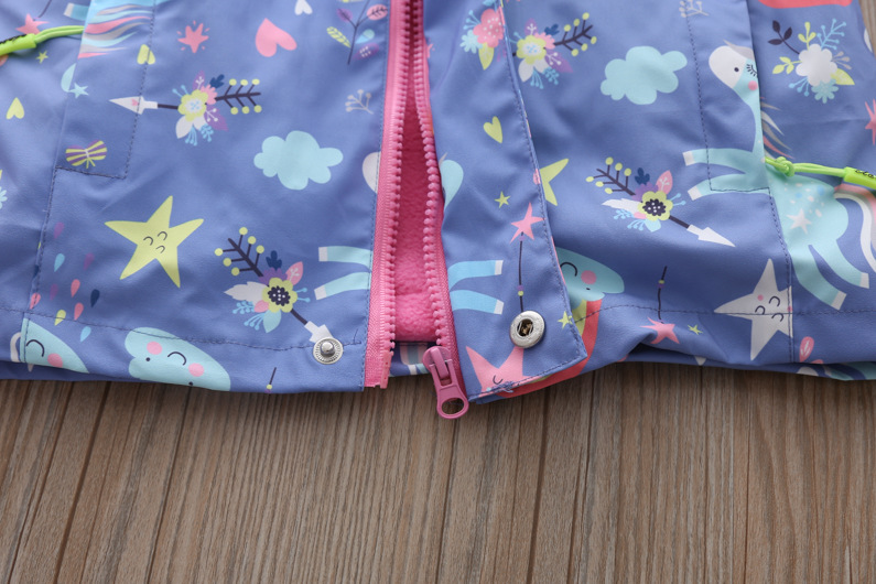 Girls' Jackets 2020 New Fleece-Lined Detachable Three-in-One Baby Girl Rainbow Fashionable Jacket Children's Autumn and Winter Clothes