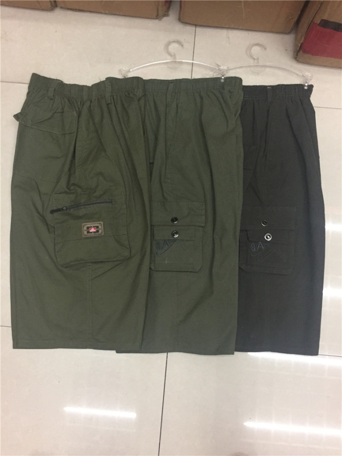 Men's shorts loose middle-aged men's pants casual 5 points beach pants Men's shorts loose middle-aged men's pants casual 5 points beach pants