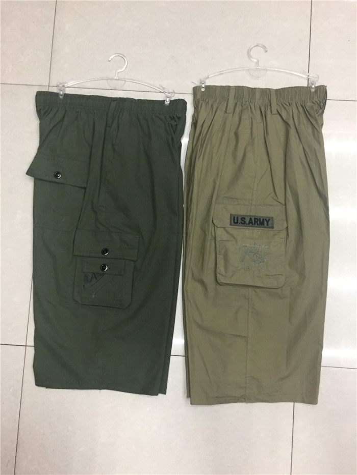 Men's shorts loose middle-aged men's pants casual 5 points beach pants Men's shorts loose middle-aged men's pants casual 5 points beach pants