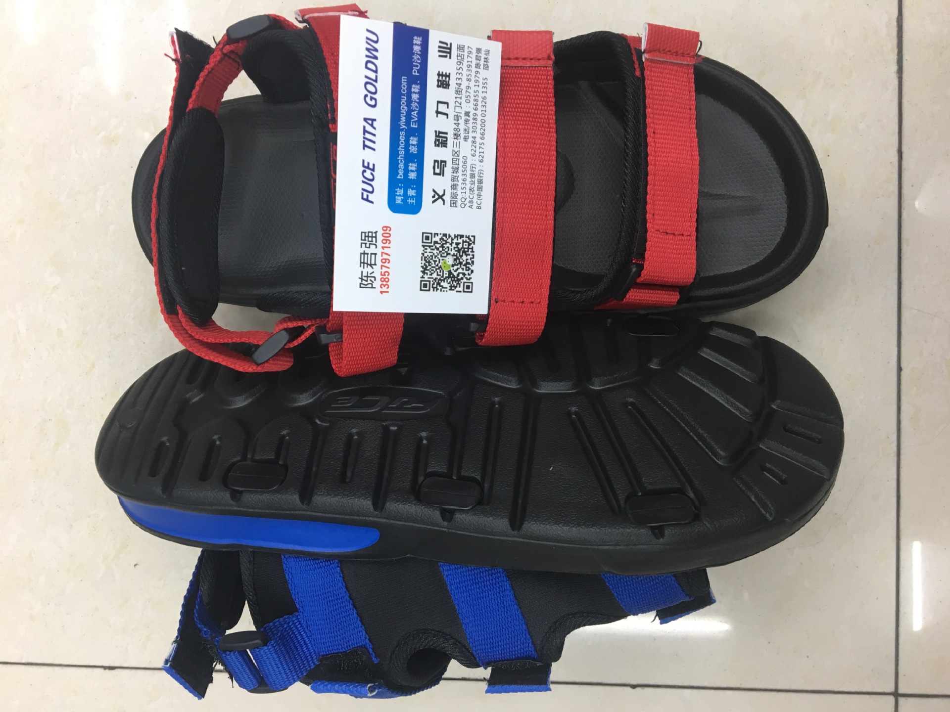 FUCEManufacturer direct selling men&#039;s Roman sandals 2019 new summer beach shoes wholesale magic paste slippers