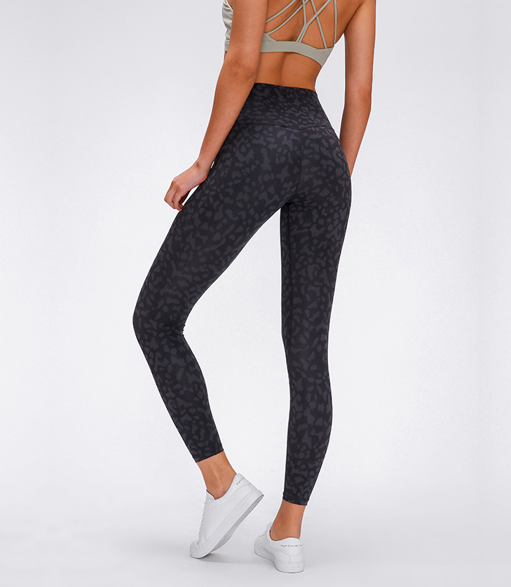 2020 Spring New Model Nude Yoga Pants Women's High Waist Hip Running Tight Elastic Feet Sports Fitness Trousers 2020 Spring New Model Nude Yoga Pants Women's High Waist Hip Running Tight Elastic Feet Sports Fitness Trousers