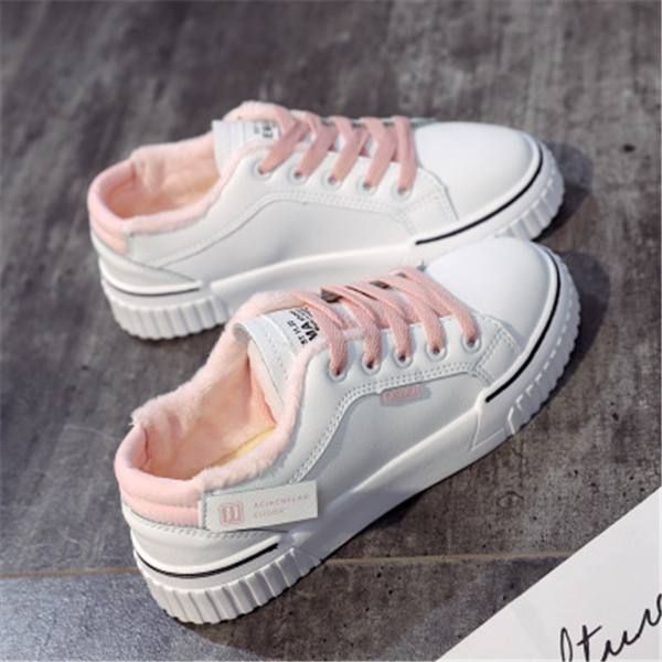 White shoes for girls the new winter 2019 warm shoes for girls with extra fleece cotton-padded shoes for Korean students