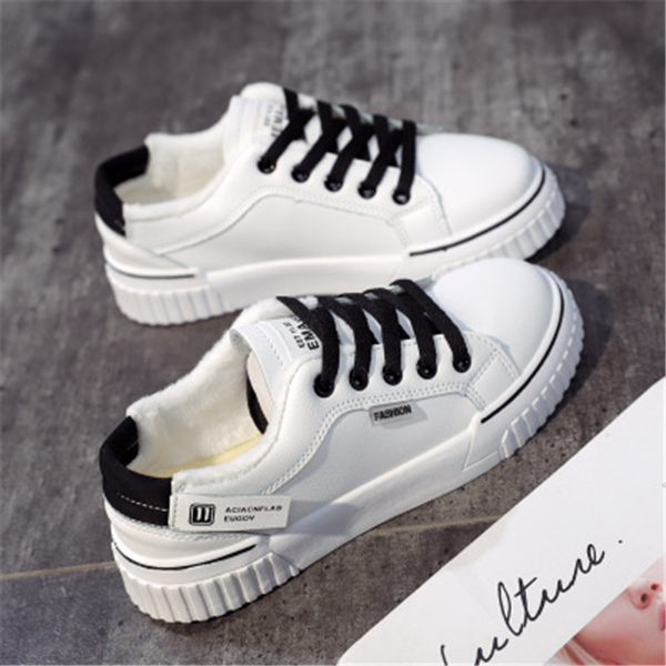 White shoes for girls the new winter 2019 warm shoes for girls with extra fleece cotton-padded shoes for Korean students
