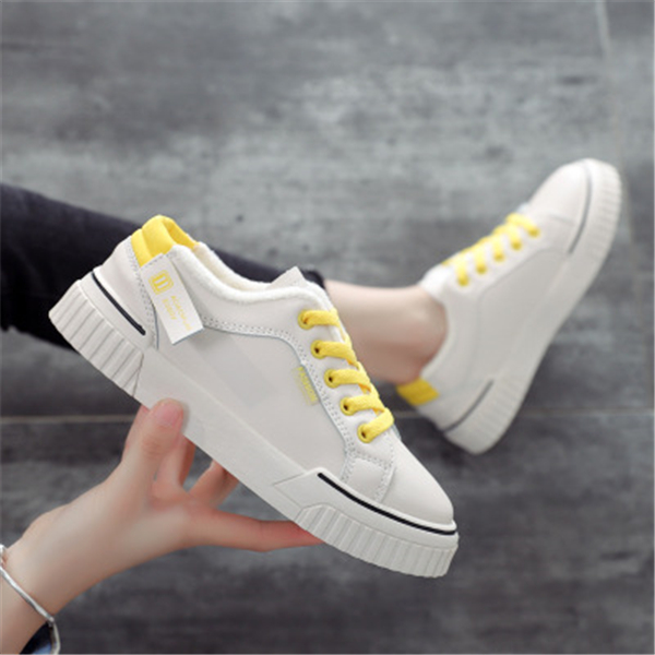 White shoes for girls the new winter 2019 warm shoes for girls with extra fleece cotton-padded shoes for Korean students