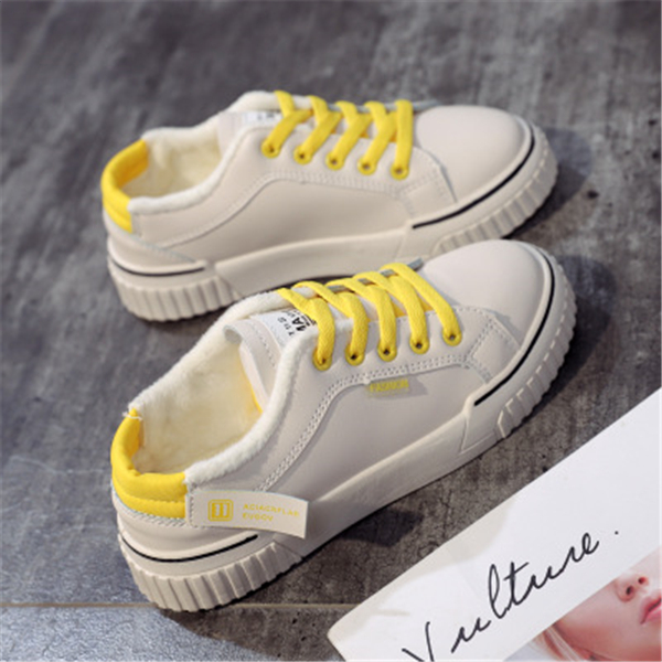 White shoes for girls the new winter 2019 warm shoes for girls with extra fleece cotton-padded shoes for Korean students