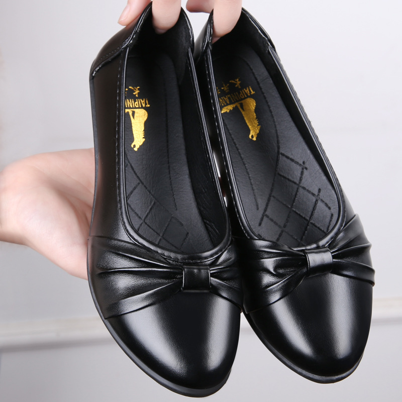 Spring and Autumn Mom Shoes Pumps Middle-Aged Women&#039;s Shoes Non-Slip Soft Bottom Breathable Leather Shoes for the Elderly Flat Heel Flat Shoes for the Elderly