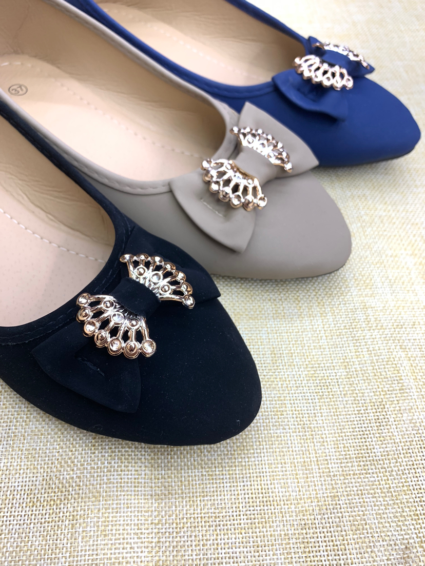 Flat women's sole shoes, original order spot, low heel fashion shoes, cheap price, quality assurance