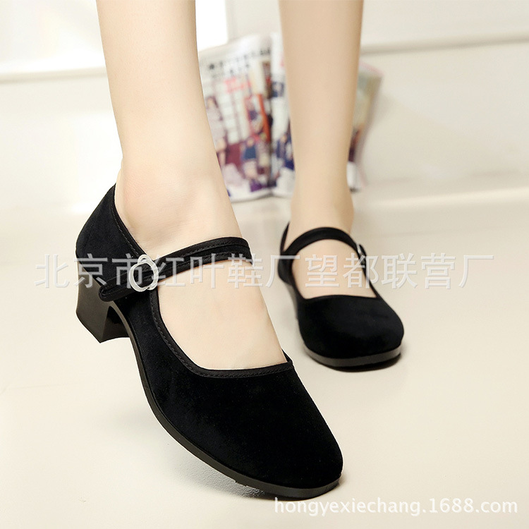 Old Beijing Cloth Shoes Women&#039;s Flat Cloth Shoes Mid Heel Flat Velvet Black Tie Dancing Shoes Hotel Work Shoes Wholesale