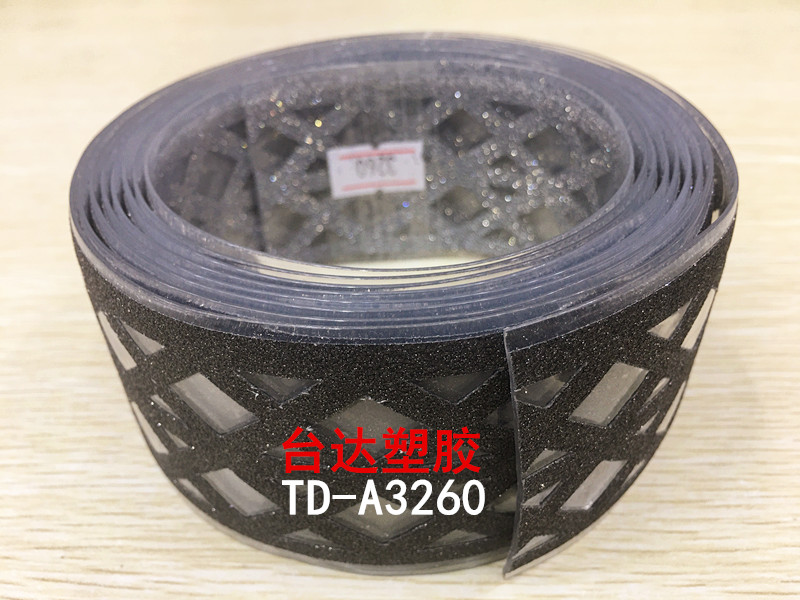 Hollow Plastic Shoes Sandals Accessories with Various Specifications Factory Direct Sales