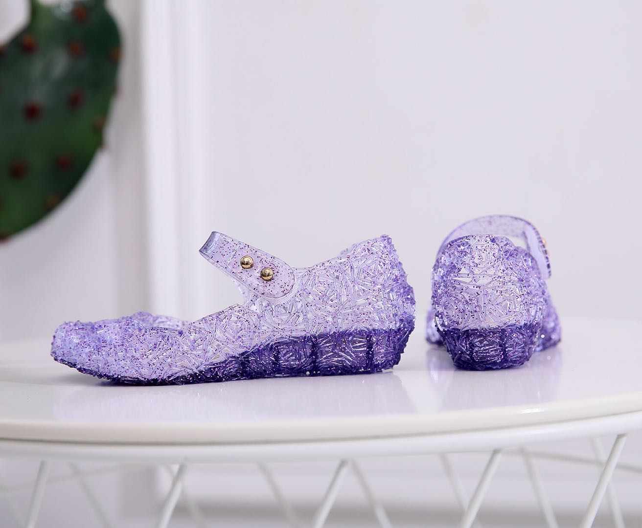 Spot Foreign Trade Children's Shoes Frozen 2 Princess Shoes Girls' High Heel Crystal Hollow Sandals Children's PVC Summer Spot Foreign Trade Children's Shoes Frozen 2 Princess Shoes Girls' High Heel Crystal Hollow Sandals Children's PVC Summer