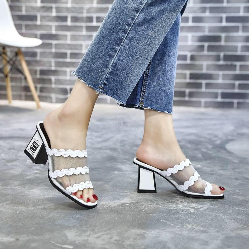 Follow thick heel lady slipper to wear fashionable new summer outside
