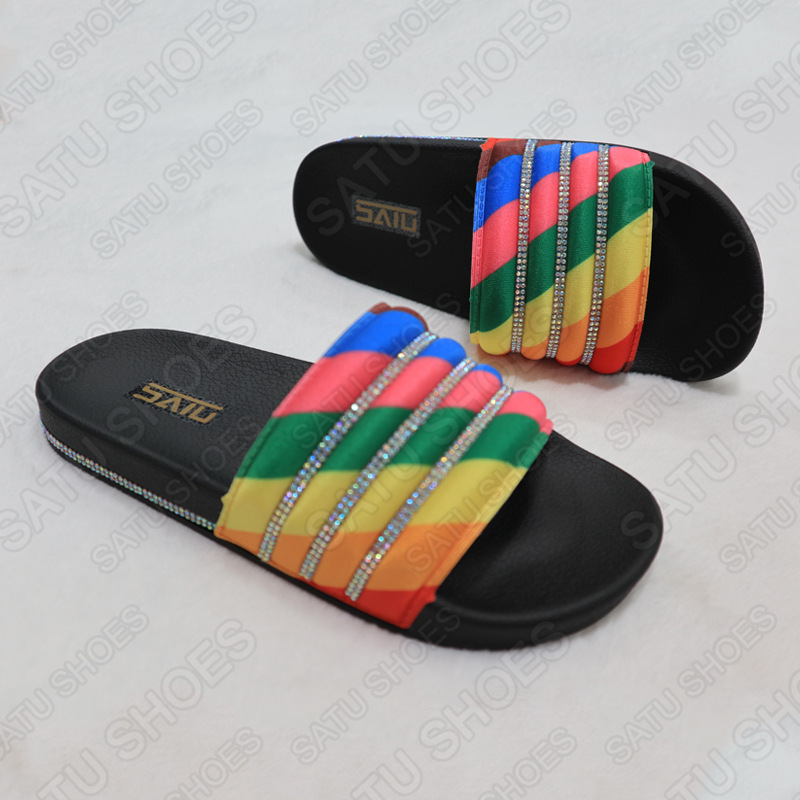 Factory Wholesale 2020 European and American Fashion Flat Rainbow Rhinestone Cross-Border Slippers Women&#039;s Outdoor Slipper