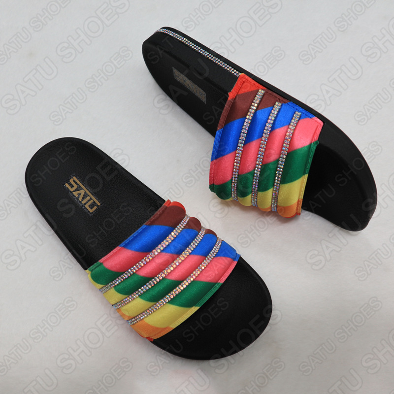 Factory Wholesale 2020 European and American Fashion Flat Rainbow Rhinestone Cross-Border Slippers Women&#039;s Outdoor Slipper