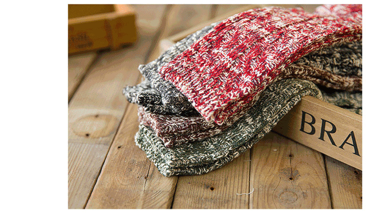 Autumn and winter thickened wool socks for women thick needle and thread pile socks for women and men in the middle of the stockings for men and women Autumn and winter thickened wool socks for women thick needle and thread pile socks for women and men in the middle of the stockings for men and women