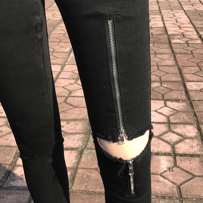 2020ins super hot jeans for Women black knee Zipper ripped small foot pencil pants trend beggar 17