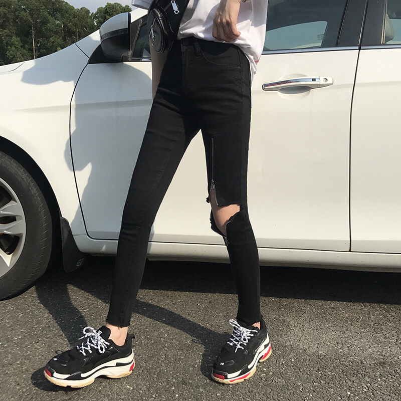 2020ins super hot jeans for Women black knee Zipper ripped small foot pencil pants trend beggar 17