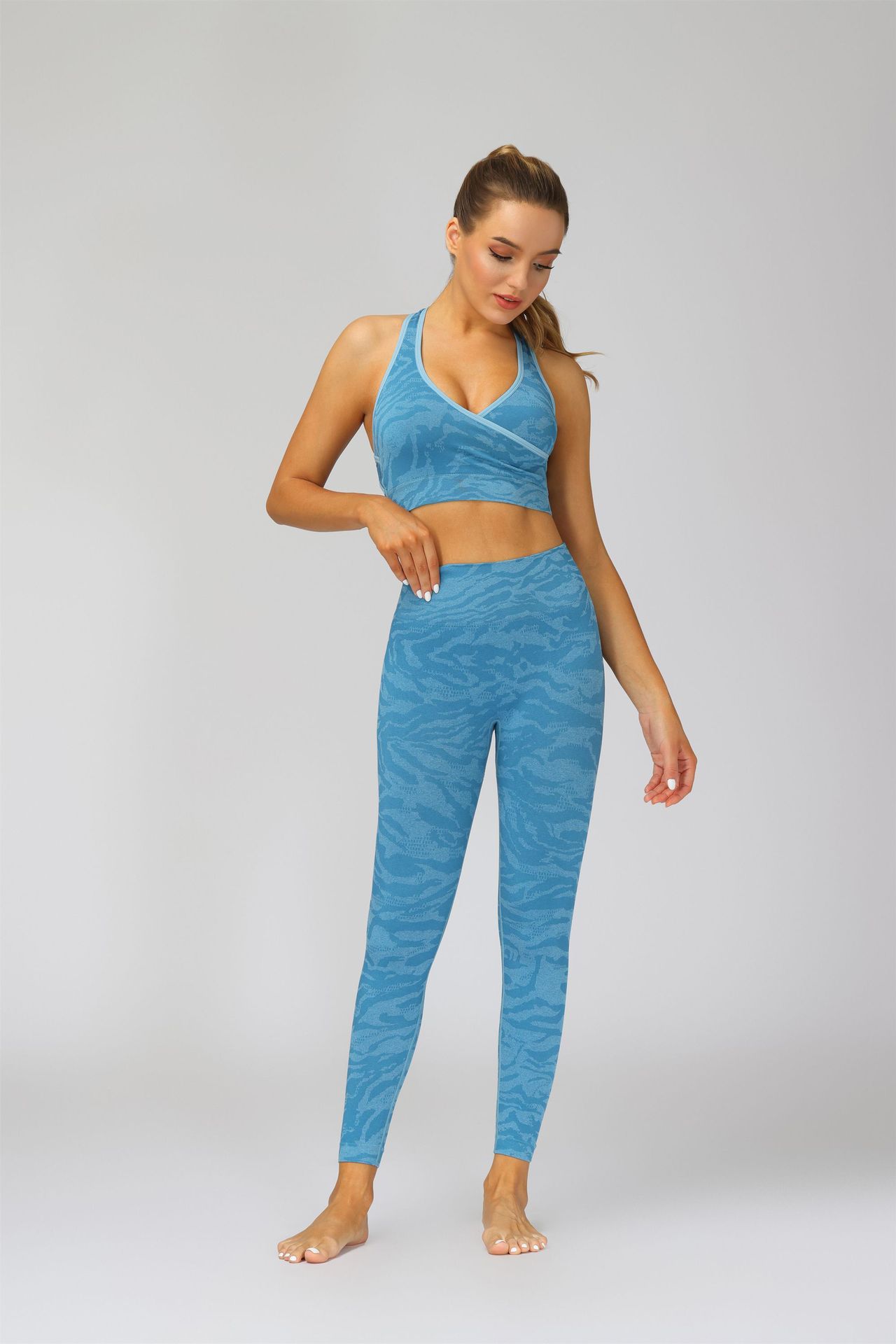 2021 Cross-Border AliExpress New Camouflage Seamless Ninth Pants Tiger Pattern Fitness Pants Yoga Clothes Bra Trousers Suit