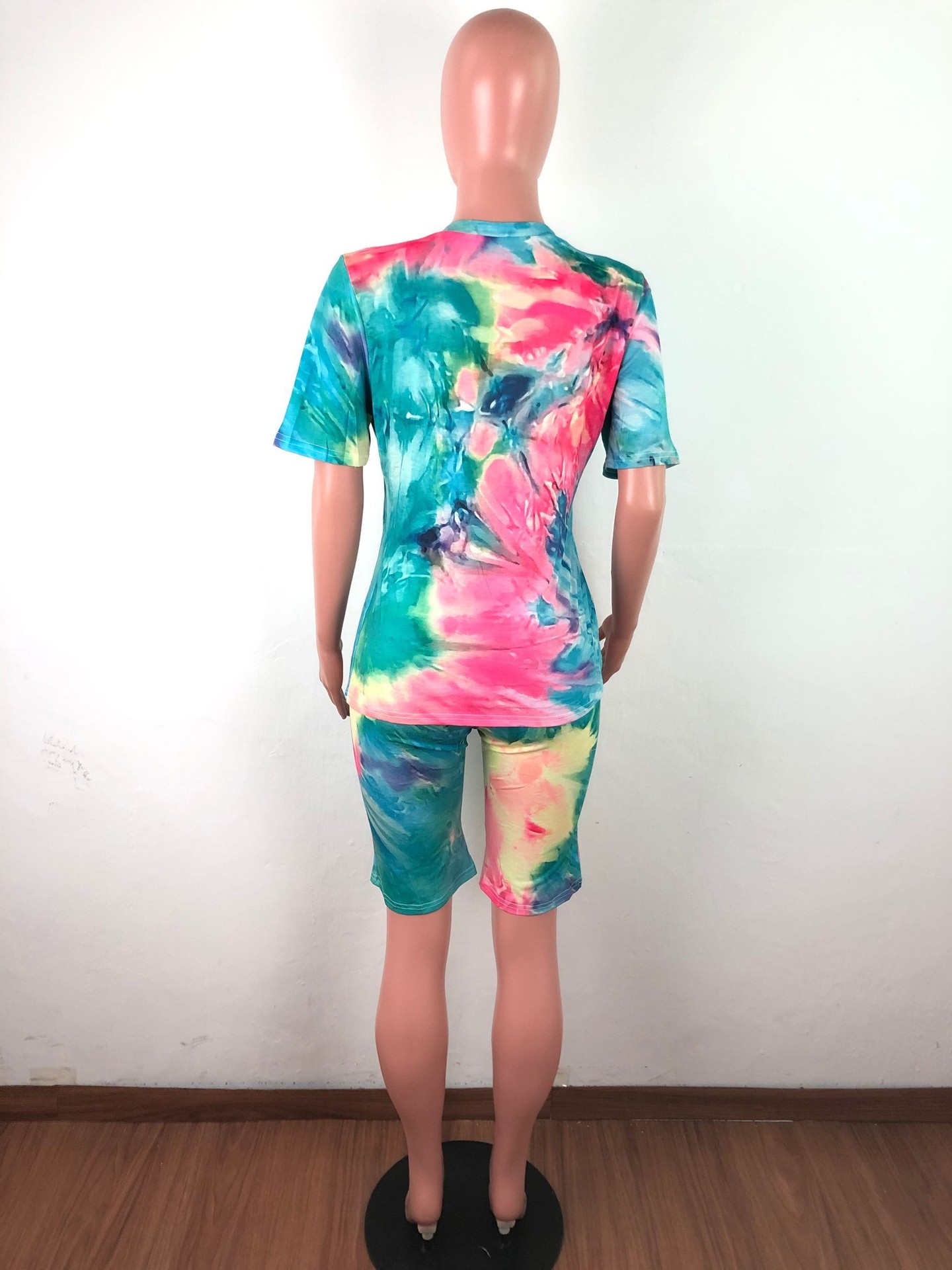 XM6088 women's wear tiedye round collar casual fashion home sports suit twopiece (including face mask) XM6088 women's wear tiedye round collar casual fashion home sports suit twopiece (including face mask)