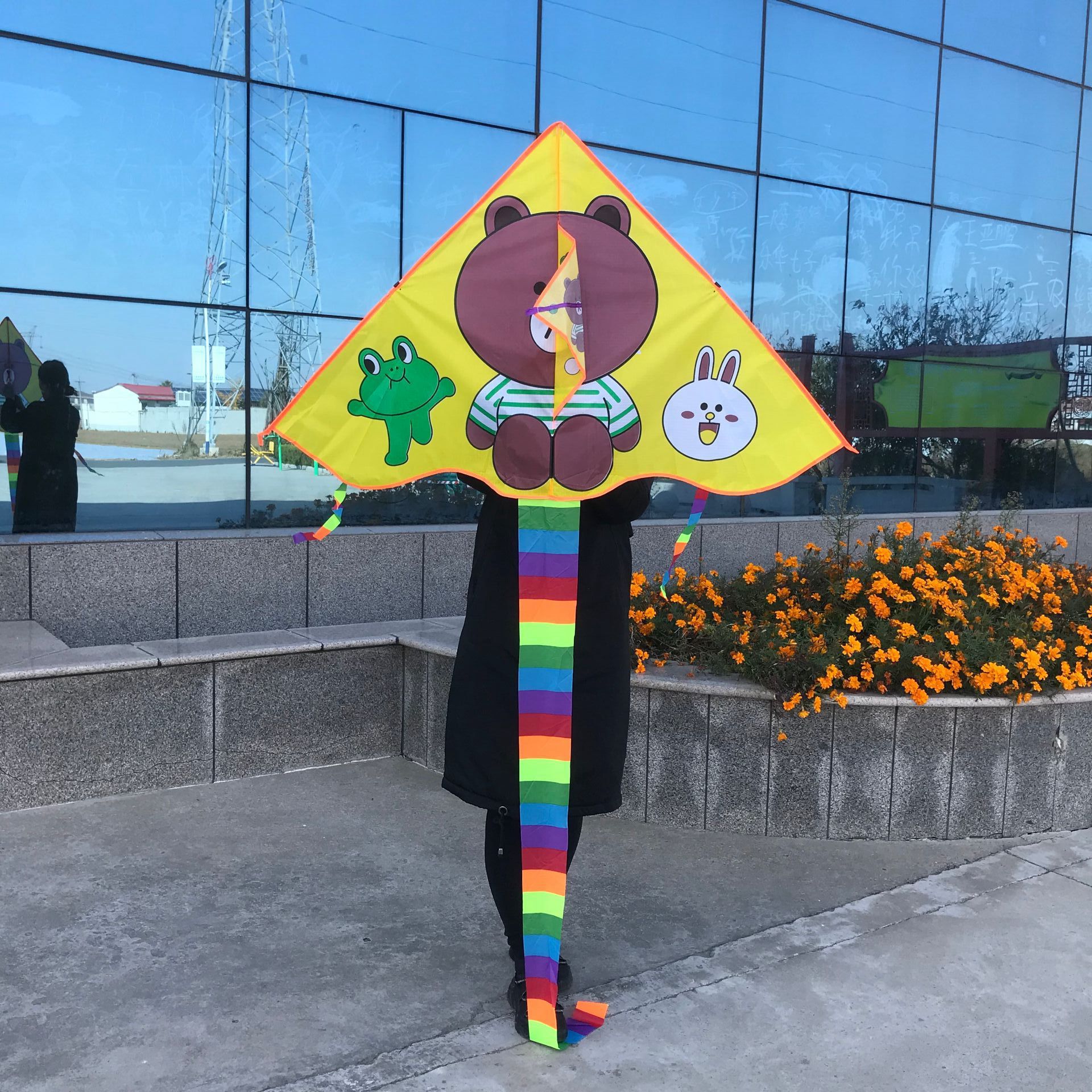 Wholesale Weifang Kite New Bright Cloth Hot Printed Curved Triangle Kite Children's Cartoon Kite Manufacturers Supply Wholesale Weifang Kite New Bright Cloth Hot Printed Curved Triangle Kite Children's Cartoon Kite Manufacturers Supply