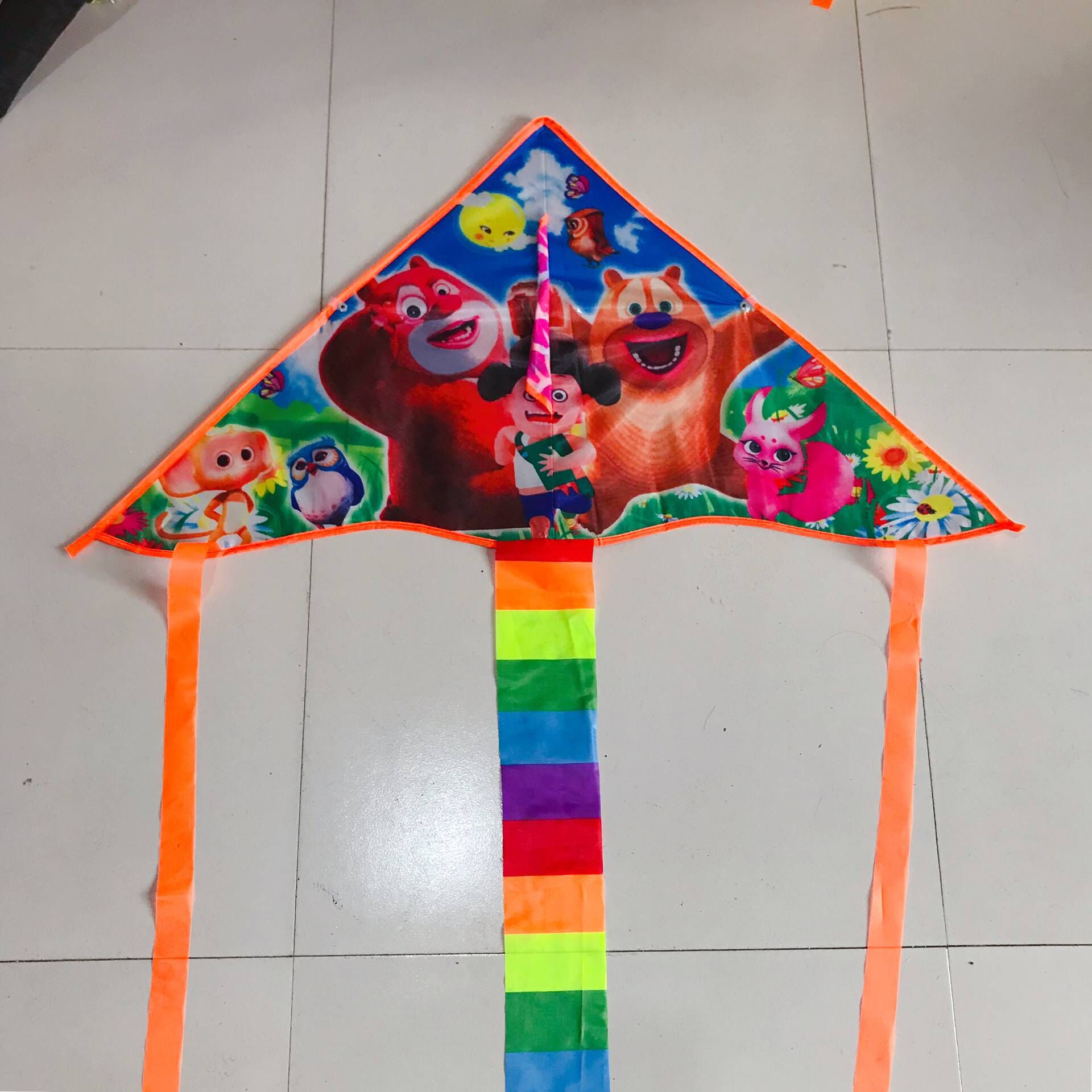 Wholesale Weifang Kite New Bright Cloth Hot Printed Curved Triangle Kite Children's Cartoon Kite Manufacturers Supply Wholesale Weifang Kite New Bright Cloth Hot Printed Curved Triangle Kite Children's Cartoon Kite Manufacturers Supply