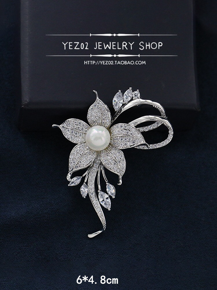202 Brooch Women&#039;s New Fashion Elegant Corsage Pin Sweater Cardigan Buckle Clothes Creative Brooch Wholesale