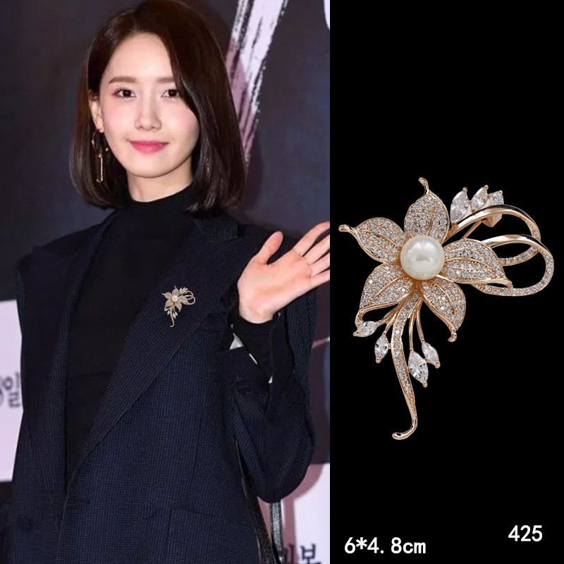 202 Brooch Women&#039;s New Fashion Elegant Corsage Pin Sweater Cardigan Buckle Clothes Creative Brooch Wholesale