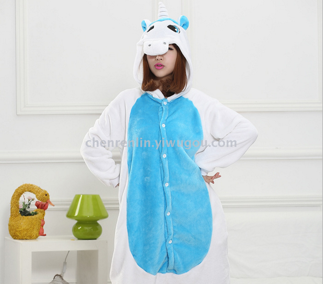 Flannelette is a cartoon animal in the toilet, the same style as the children&#039;s home pajamas