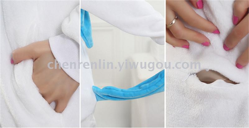 Flannelette is a cartoon animal in the toilet, the same style as the children's home pajamas Flannelette is a cartoon animal in the toilet, the same style as the children's home pajamas