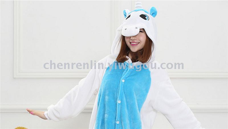 Flannelette is a cartoon animal in the toilet, the same style as the children's home pajamas Flannelette is a cartoon animal in the toilet, the same style as the children's home pajamas