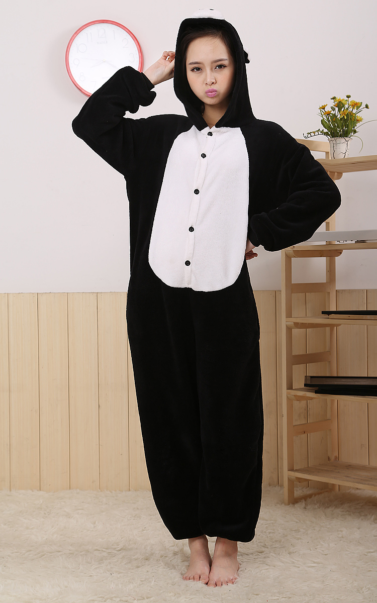 Wool flannel shoes to keep warm in autumn and winter paired with cartoon animal pajamas pink black pig