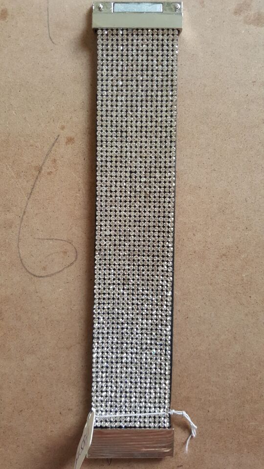 Black diamond drill studws Phnom Penh wrapping garment accessories accessories scalding hot drilling map