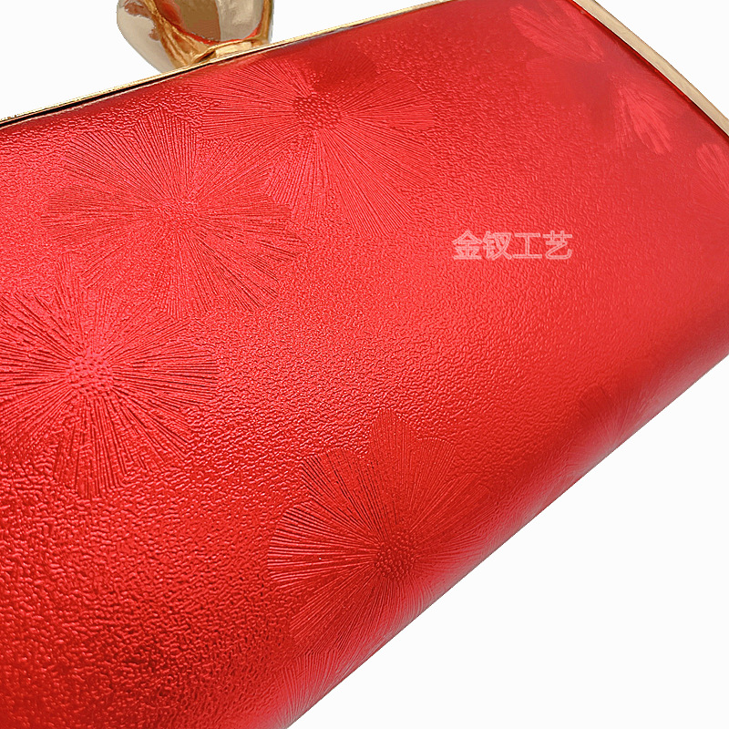 Red Geometric Single-Sided Diamond One-Shoulder Crossbody Dinner Annual Meeting Socialite Elegant Tote Dress Garment Bag Elegant Clutch Bag