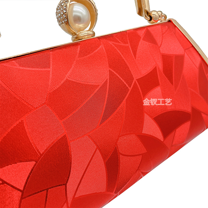 Red Geometric Single-Sided Diamond One-Shoulder Crossbody Dinner Annual Meeting Socialite Elegant Tote Dress Garment Bag Elegant Clutch Bag
