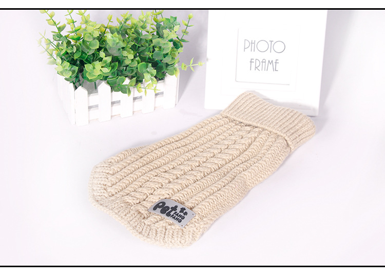 Manufacturers direct autumn and winter thickening pet clothing acrylic dog line coat cat and dog two - legged sweater Manufacturers direct autumn and winter thickening pet clothing acrylic dog line coat cat and dog two - legged sweater