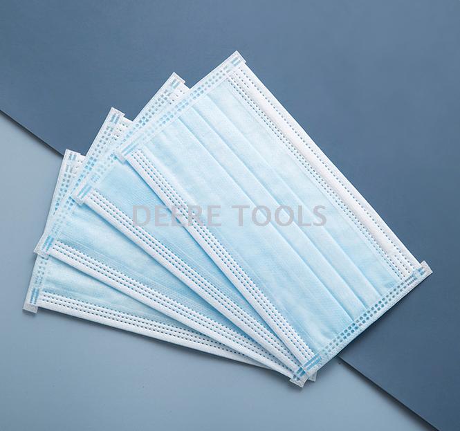 Spot 50 pieces of only three layers of disposable blue face mask muzzle and nose mask Spot 50 pieces of only three layers of disposable blue face mask muzzle and nose mask