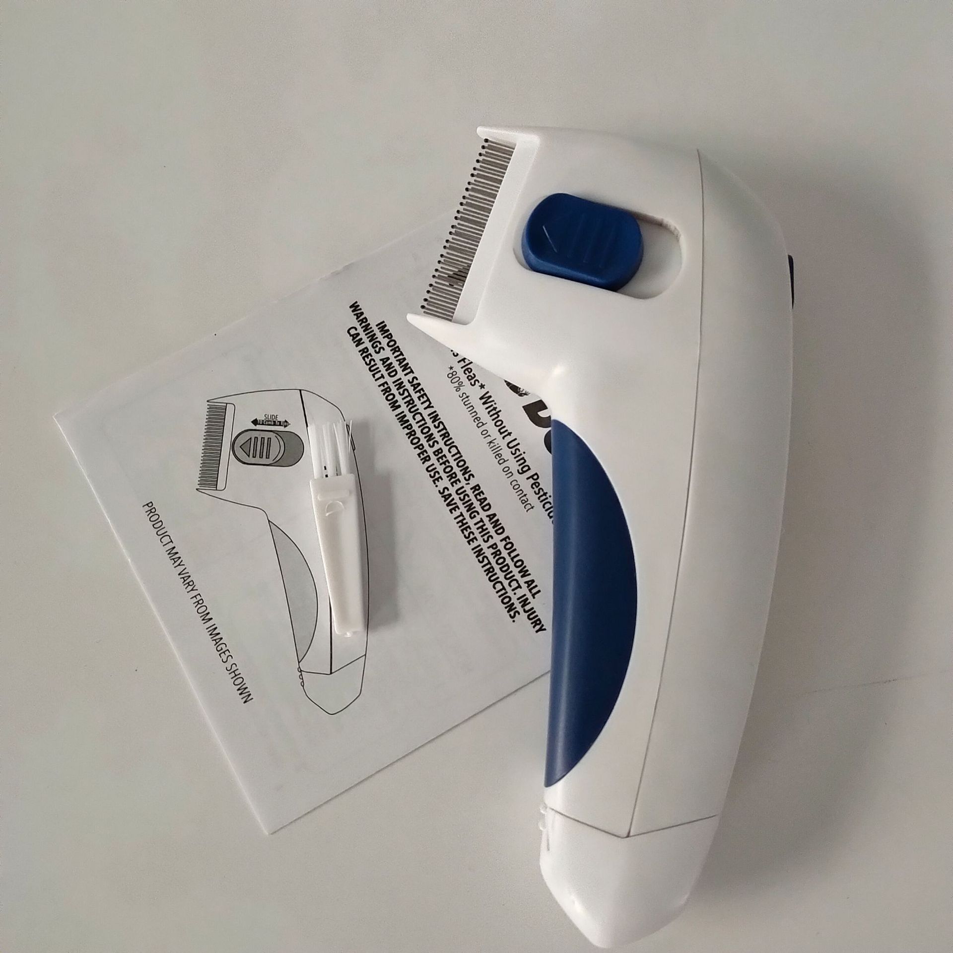 TV new electric pet dog louse remover flea cleaning brush pet electric comb effective louse remover factory stock