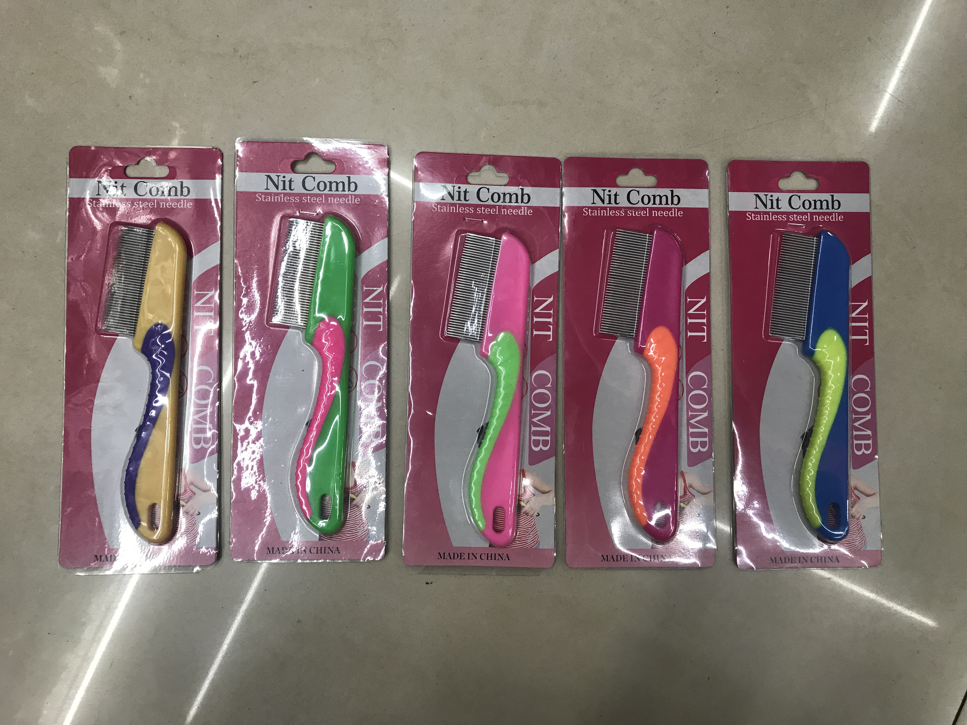 Pet long handle comb, row comb, small grate defleas convenient practical cleaning products manufacturers direct sales Pet long handle comb, row comb, small grate defleas convenient practical cleaning products manufacturers direct sales