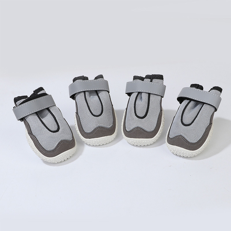 2019 new pet shoes wearables and breathable big dog shoes sold by amazon in Europe and America