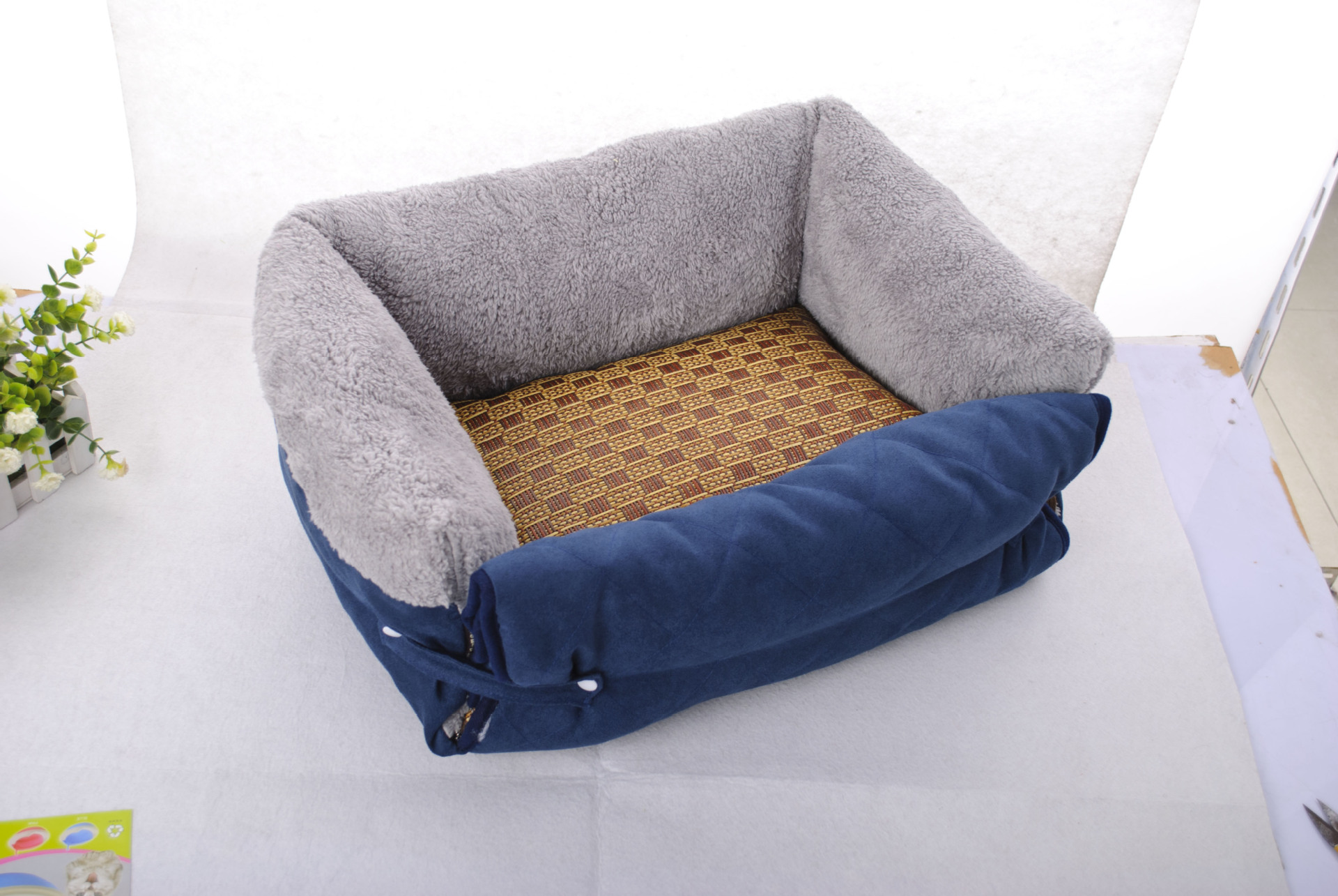 Foreign Trade Cross-Border Flip Pet Bed Pet Sofa Cushion Cat Mattress Flip Small and Medium Autumn and Winter Warm Custom Foreign Trade Cross-Border Flip Pet Bed Pet Sofa Cushion Cat Mattress Flip Small and Medium Autumn and Winter Warm Custom