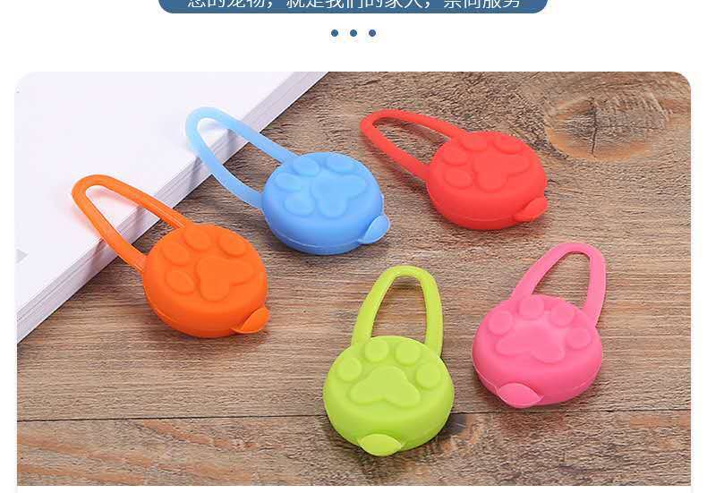 PET Soft Silicone Collar Bell Led Light Flasher Chest Back Luminous Pendant Night Safety Light Walking Cat Dog Supplies