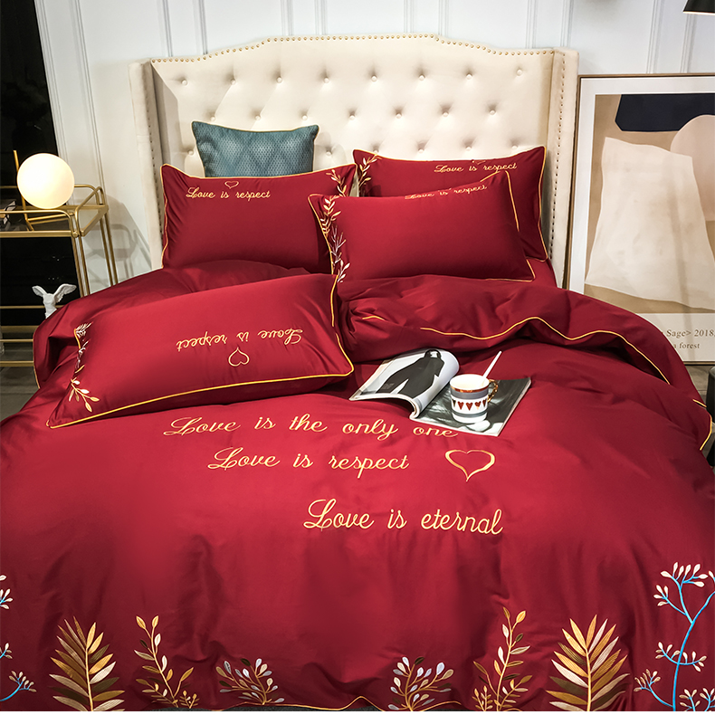 Wedding bedding Cotton Wedding Four-Piece Set Bright Red Wedding Cotton Wedding Bedding Bed Sheet Quilt Cover Wedding bedding Cotton Wedding Four-Piece Set Bright Red Wedding Cotton Wedding Bedding Bed Sheet Quilt Cover