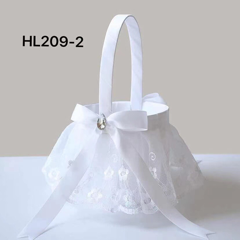 Factory Direct Sales Bridal Basket Wedding Flower Baskets Stable Supply Wholesale Customization