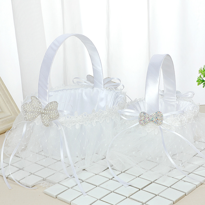 European New Style Wedding Flower Girl Sprinkling Flowers Creative Flower Basket White Lace Bridesmaid Portable Flower Basket Wholesale