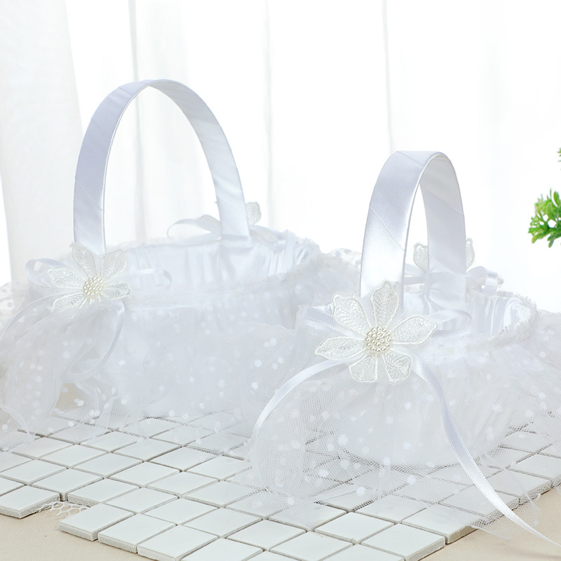 European New Style Wedding Flower Girl Sprinkling Flowers Creative Flower Basket White Lace Bridesmaid Portable Flower Basket Wholesale