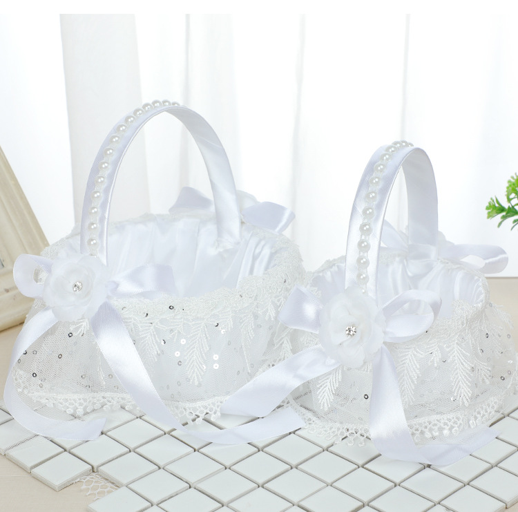 European New Style Wedding Flower Girl Sprinkling Flowers Creative Flower Basket White Lace Bridesmaid Portable Flower Basket Wholesale