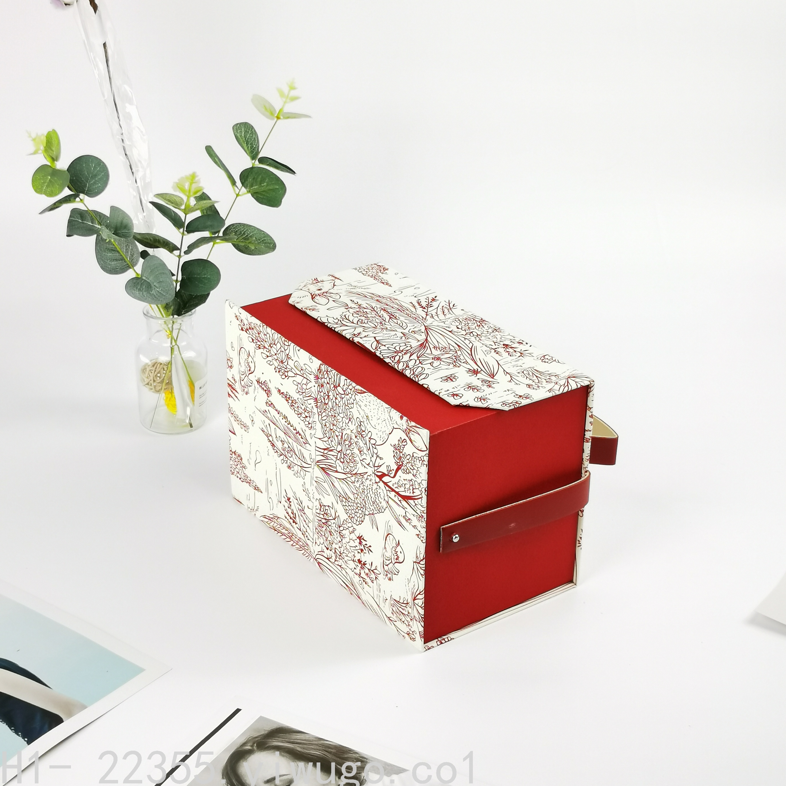 In Stock Wholesale Gift Box Hand Gift Box Wedding Candies Box Valentine's Day Gift Box Wedding Gift Box Anniversary Gift Box In Stock Wholesale Gift Box Hand Gift Box Wedding Candies Box Valentine's Day Gift Box Wedding Gift Box Anniversary Gift Box