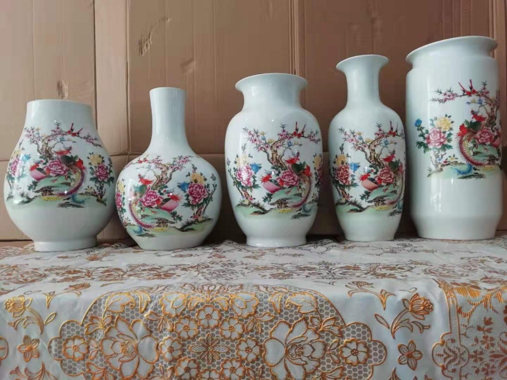 Jingdezhen Hand Color Vase about 40cm 1380 Degrees High Temperature Fired Porcelain Delicate Wedding Gift Jingdezhen Hand Color Vase about 40cm 1380 Degrees High Temperature Fired Porcelain Delicate Wedding Gift
