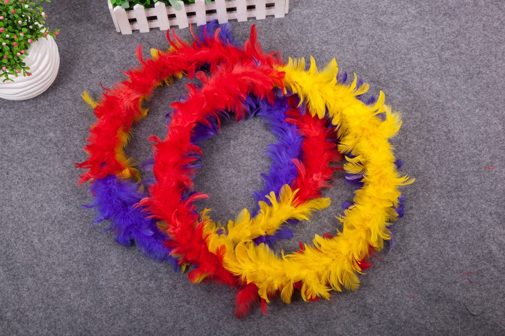 Wedding Celebration Decoration Colorful Feather Garland Home Decorative Feather Crafts Stage Performance Props Factory Direct Sales