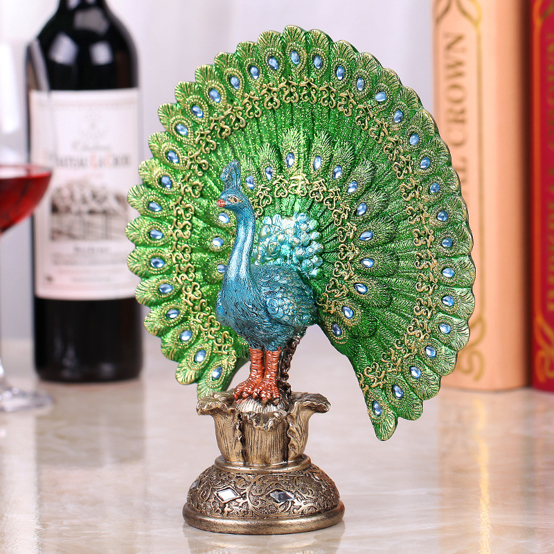 European-Style Peacock Ornaments Living Room Decorations Resin Crafts Hallway Wine Cabinet Desktop New House Housewarming Wedding Gifts