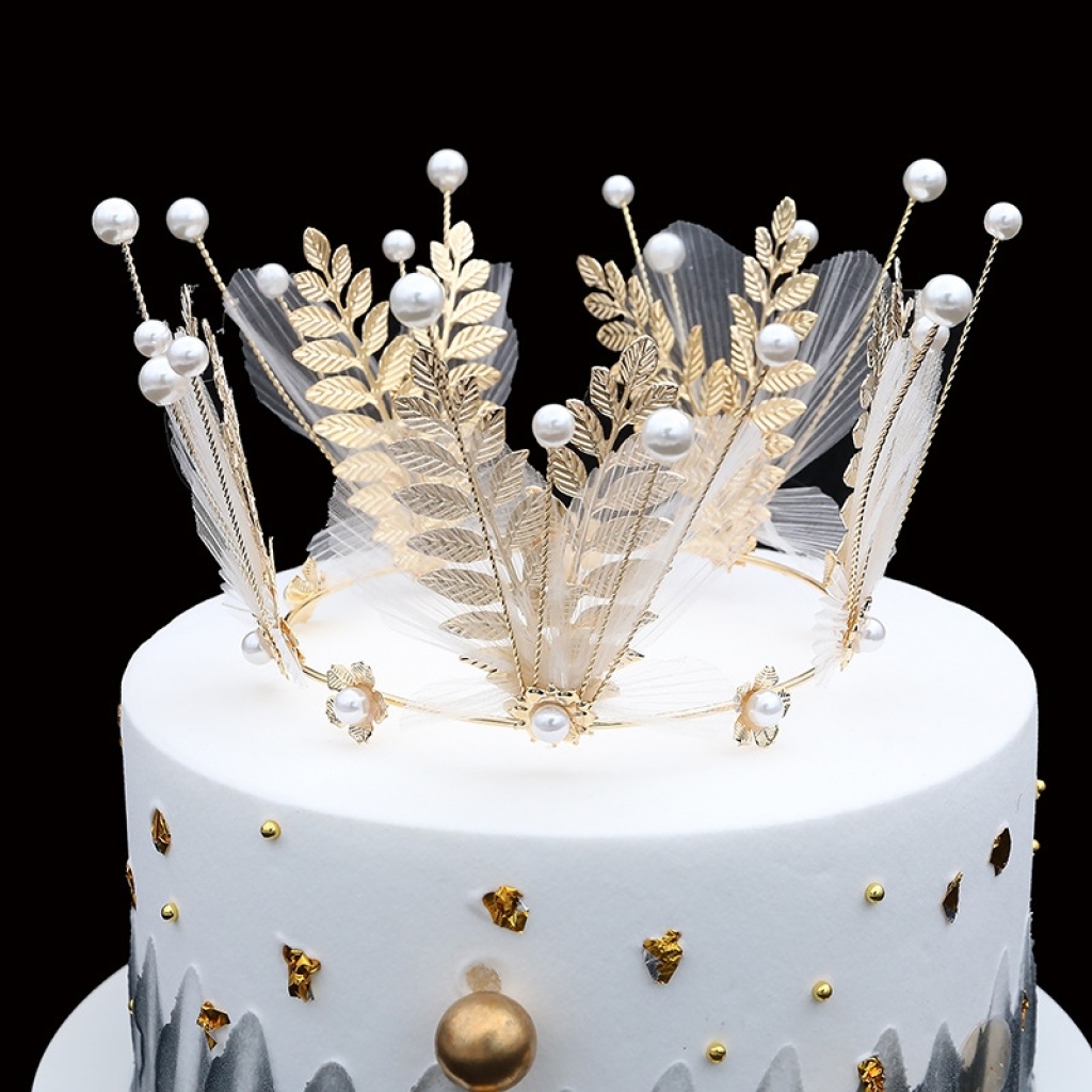 Bridal Ornament Wedding Dress Headdress Baking Cake Topper Crown Leaves Golden Mesh Hair Accessories Birthday Ornaments Bridal Ornament Wedding Dress Headdress Baking Cake Topper Crown Leaves Golden Mesh Hair Accessories Birthday Ornaments